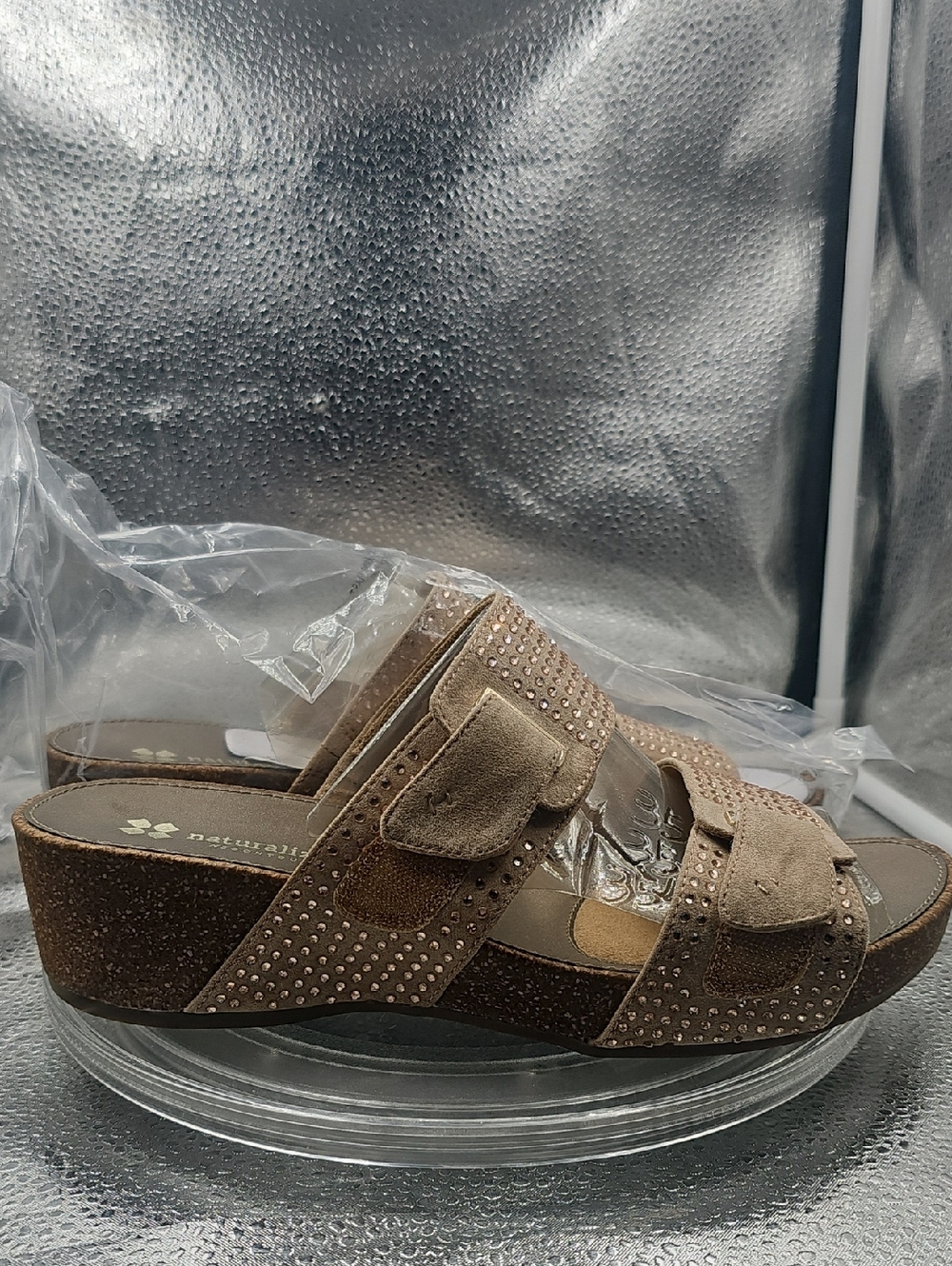 New In Box Naturalizer Sandals With Cute Gems On Them Sz 11w Women - Picture 4 of 7